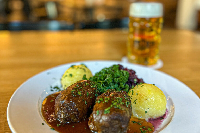 Restaurant Gutschein Frankfurter Brauhaus am Henninger Turm Frankfurt