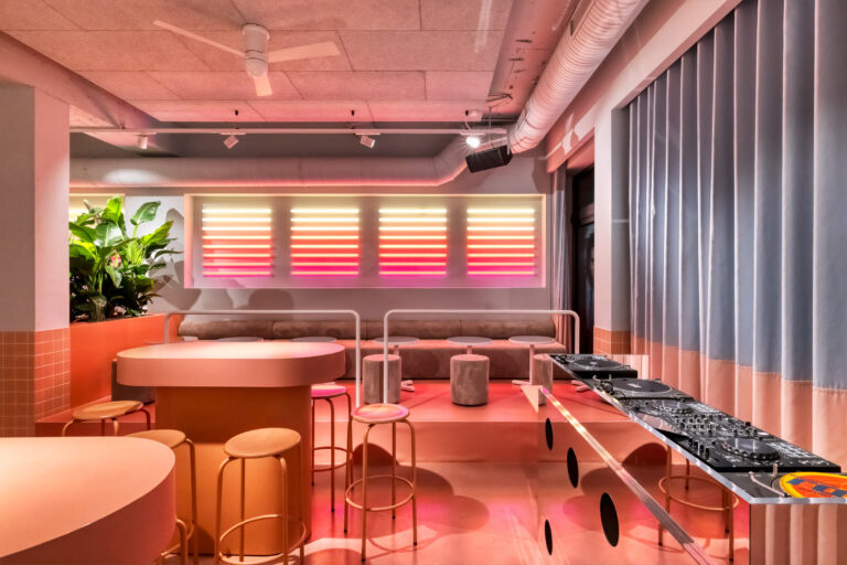 Restaurant Gutschein für Happy Wrong