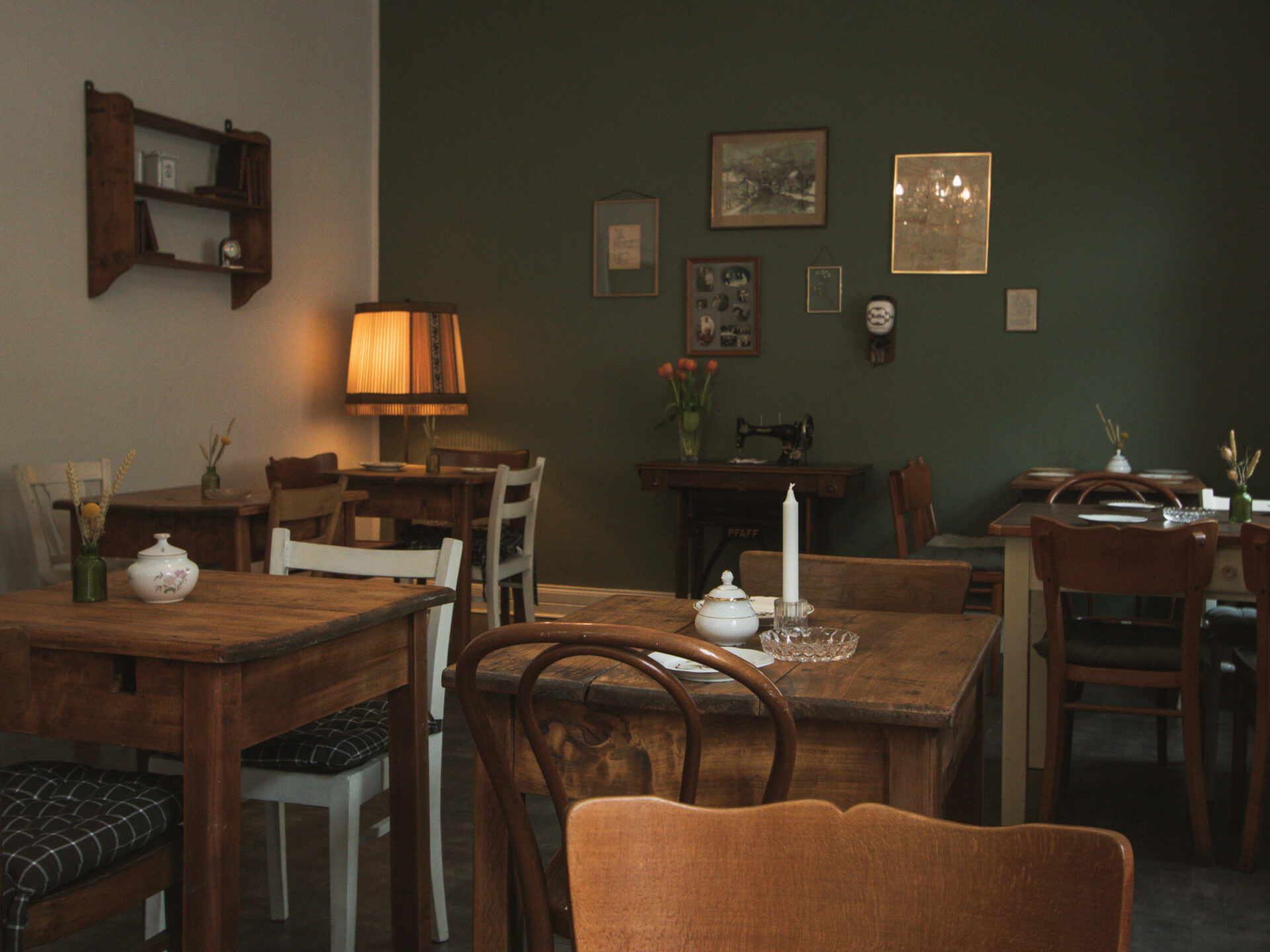Cafés für gemütliche Stunden in Frankfurt: 7 Orte für den Herbst