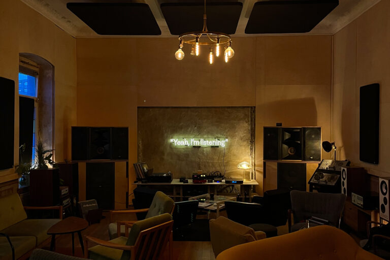 Restaurant Gutschein OWLs Listeningbar & Restaurant Bielefeld